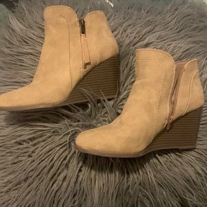 Woman’s ankle boots
